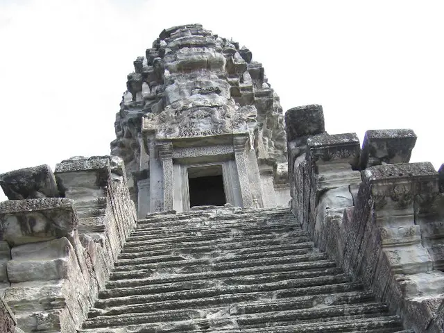 Tourists prepare for entry: Tralleis to welcome guests once more