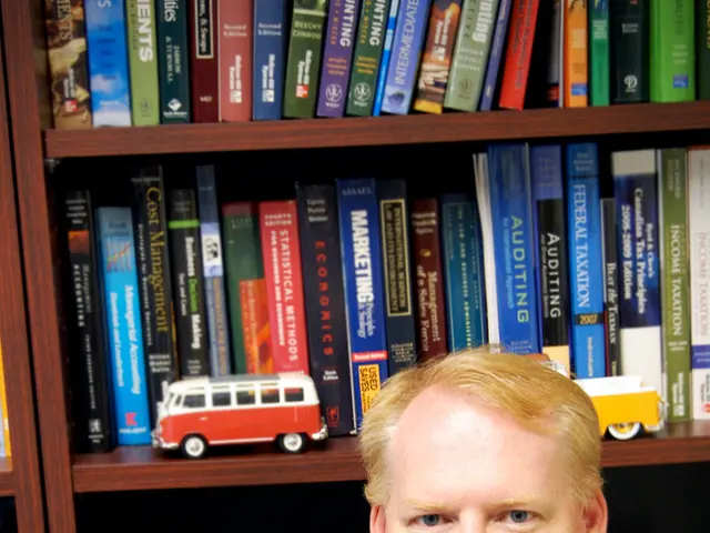 Playful Madness for Young Individuals