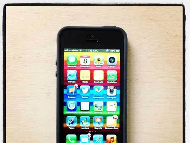 "Safety of India for Tourists Spotlighted: iPhone Security Test in Kerala Sparks Online Buzz"