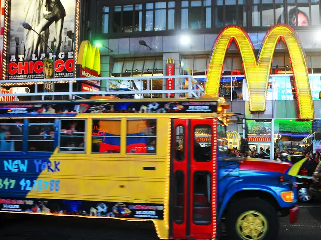 Disorder and commotion on the Ibe's overcrowded bus